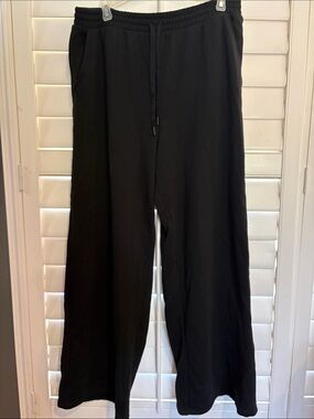Women’s Size Large Victorias Secret Black Drawstring Lounge Pants